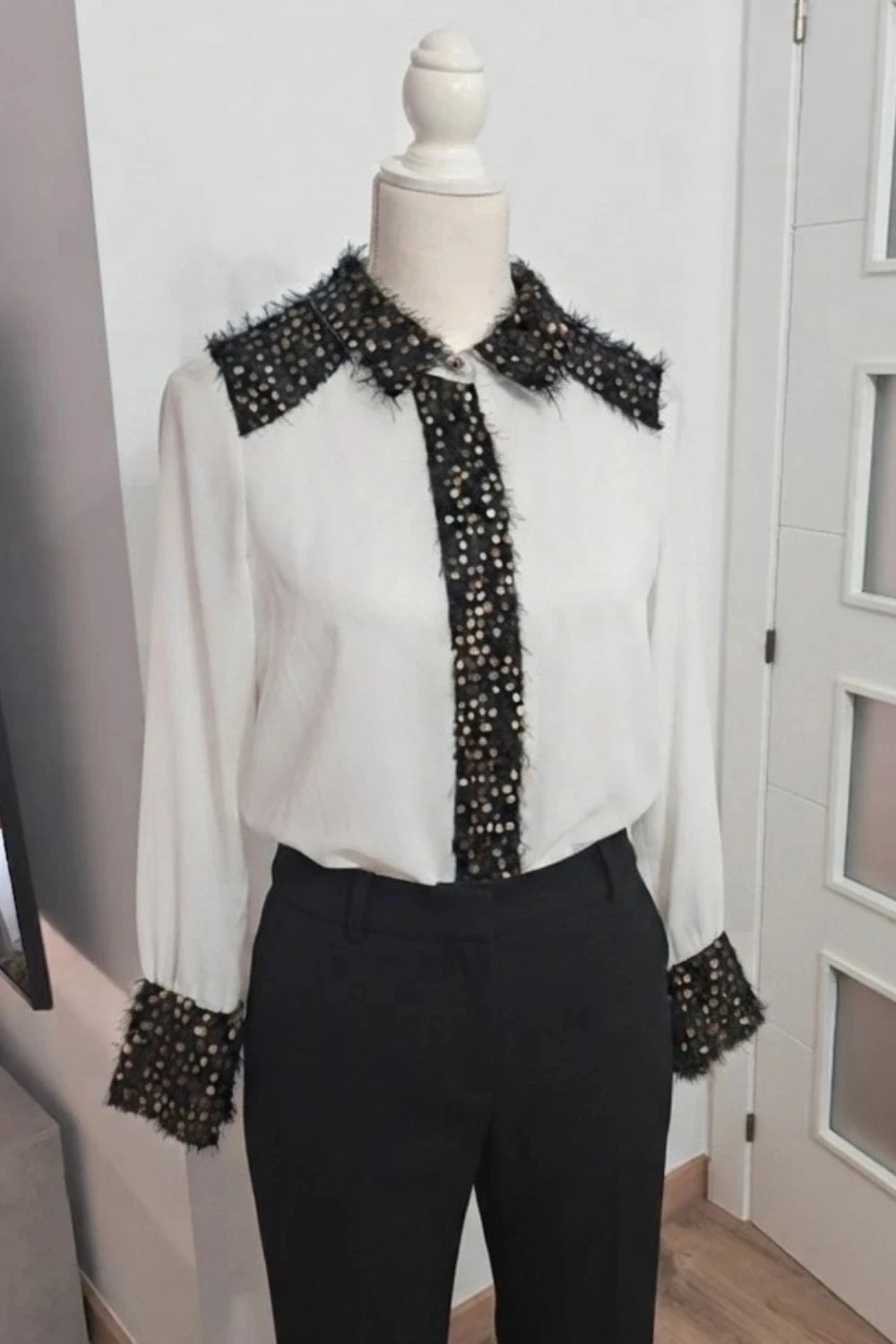 Blusa con lentejuelas - Talla M